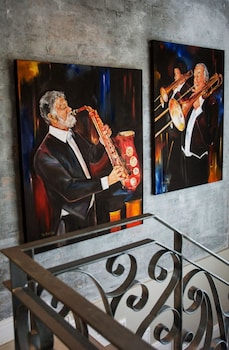 avemore lagratitude no 6 with backup power