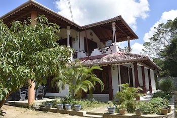 sinhagiri villa
