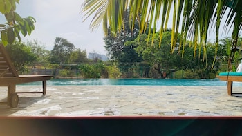 sinhagiri villa