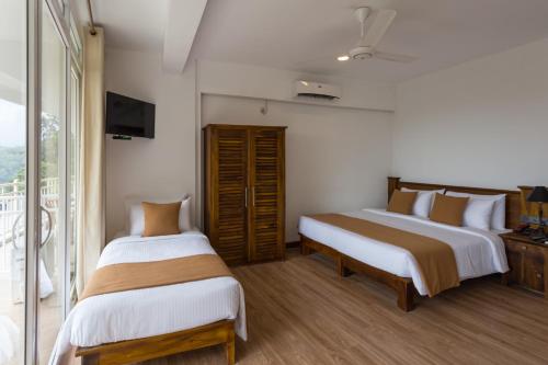 sandriana lake view
