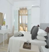 paros