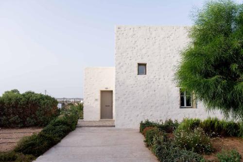 paros