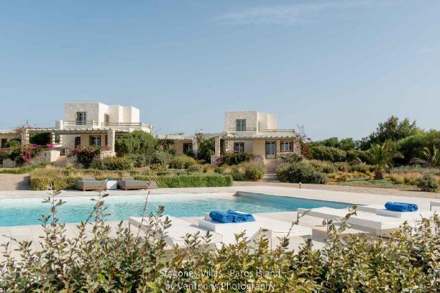 paros