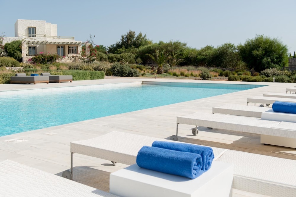 paros
