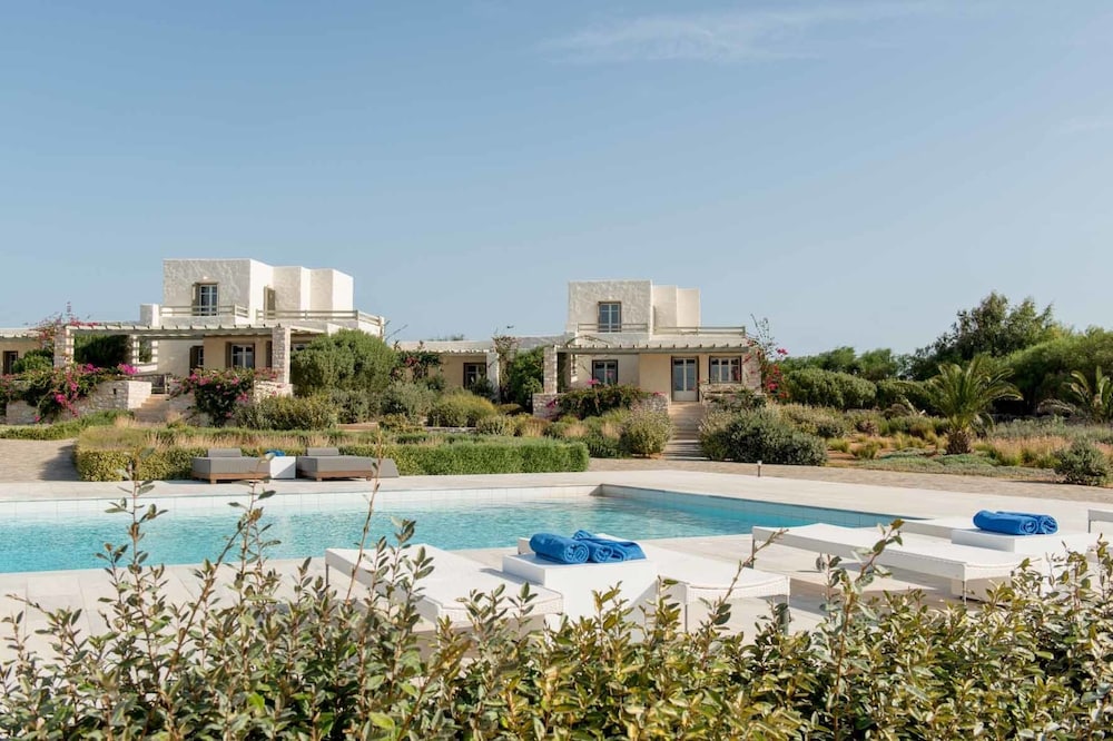 paros