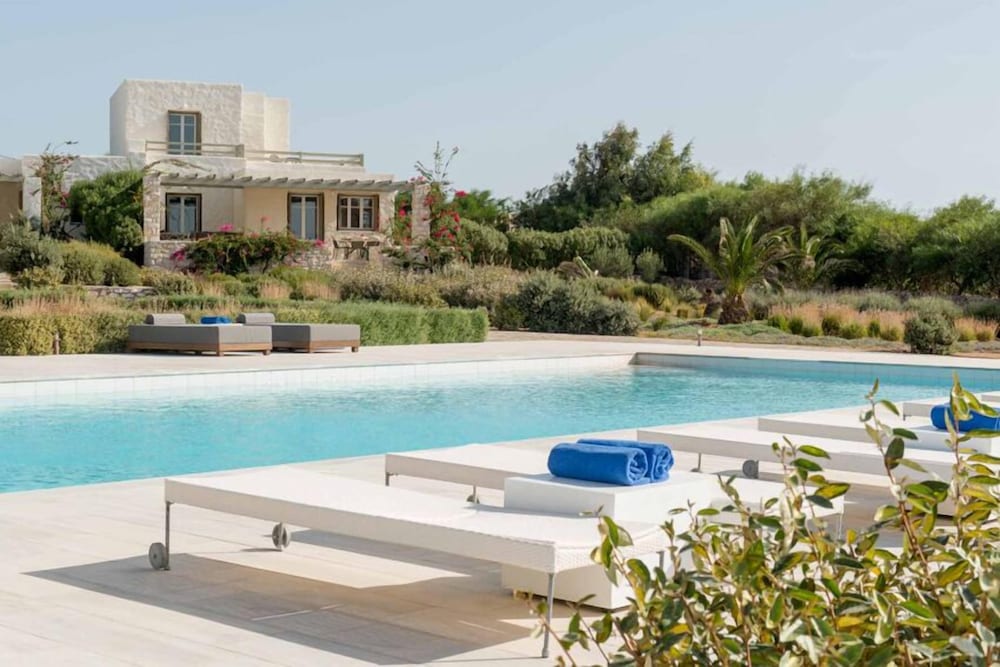 paros