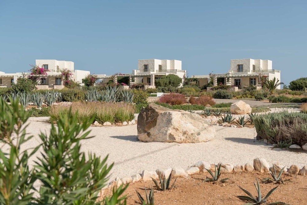 paros