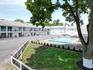 lake george residence llc