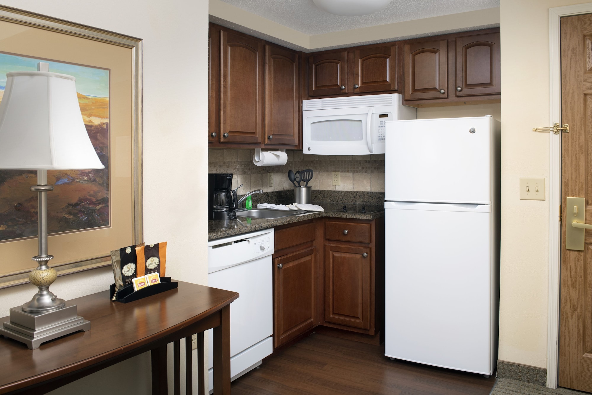 Staybridge Suites North Brunswick By Ihg,Milltown>>Manville,3 star