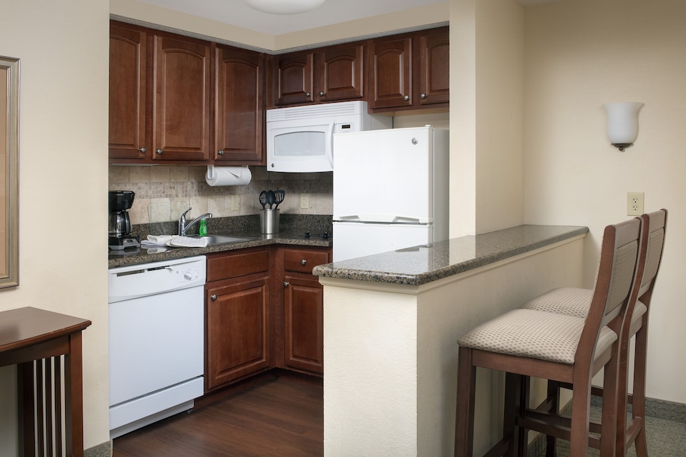 staybridge suites north brunswick by ihg