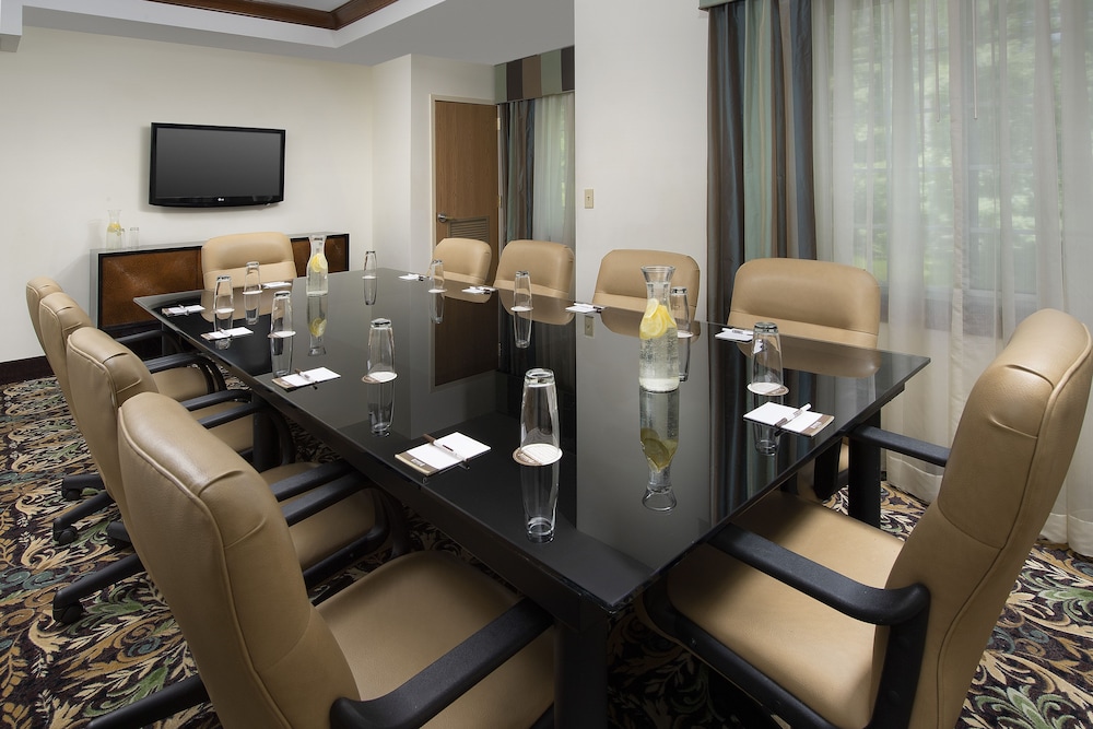 staybridge suites north brunswick by ihg