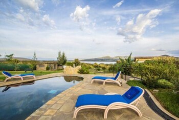Naivasha Kongoni Lodge - Lakefront Getaway,Nakuru>>Lake Naivasha,4 star