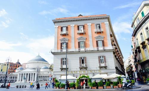 relais piazza del plebiscito