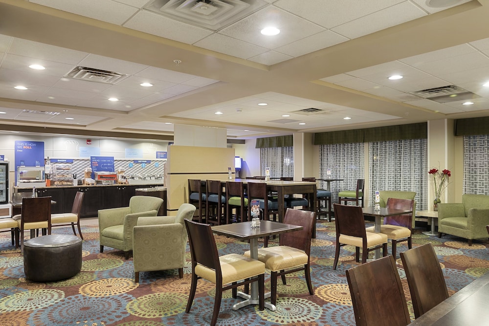 holiday inn express bloomington west by ihg