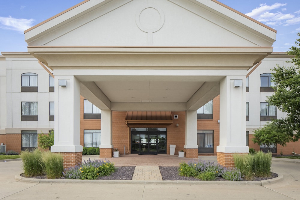 holiday inn express bloomington west by ihg