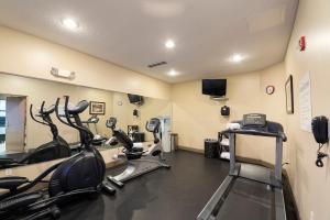 holiday inn express bloomington west by ihg