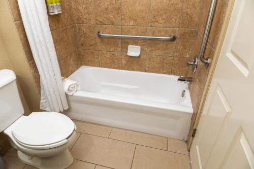 holiday inn express bloomington west by ihg