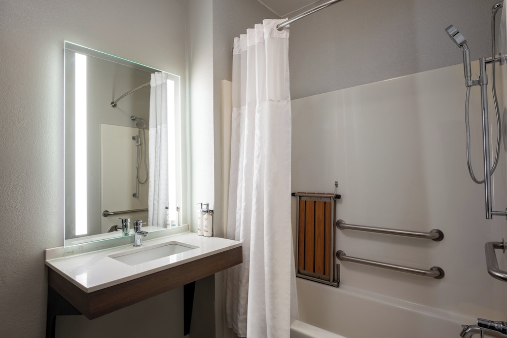 staybridge suites west des moines by ihg
