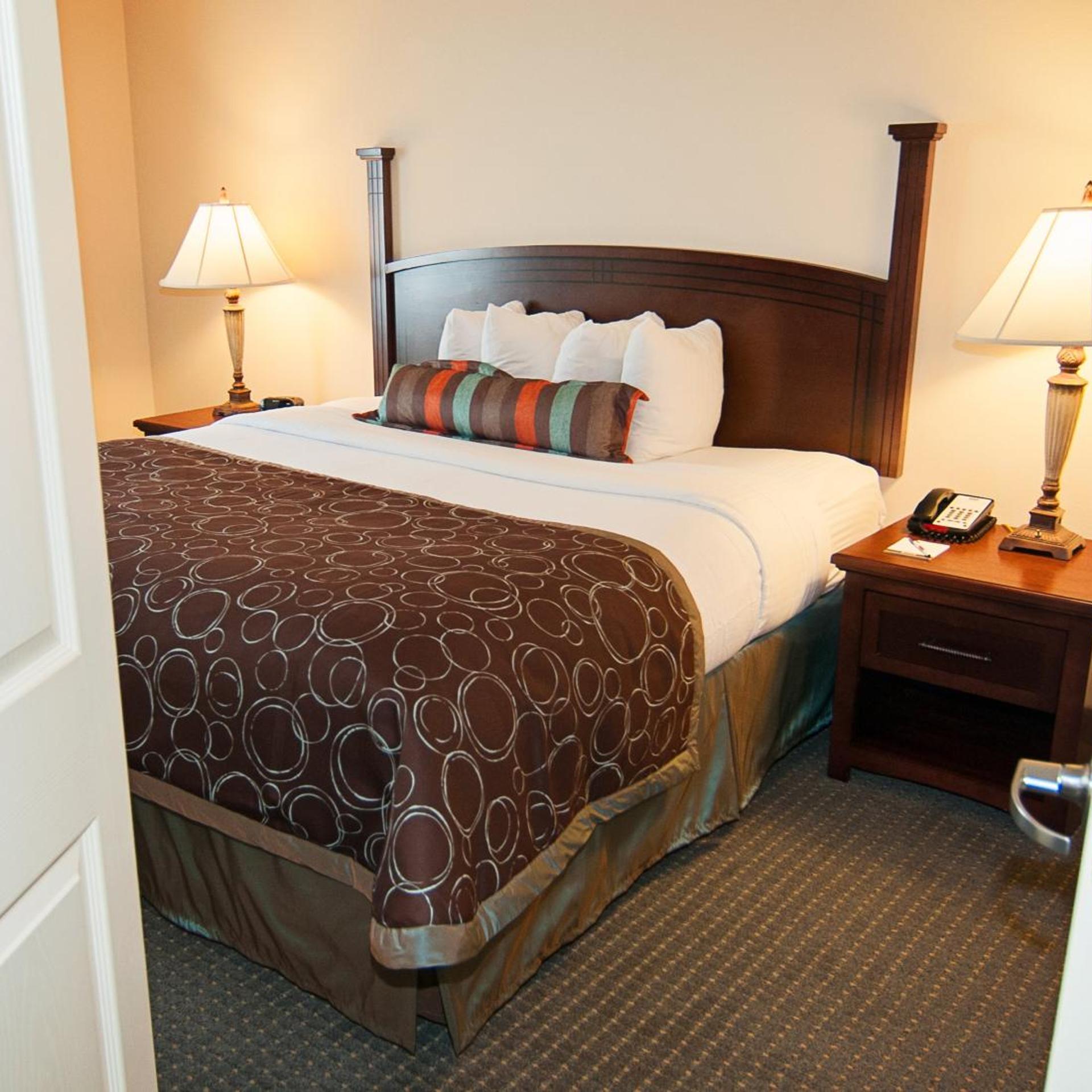 staybridge suites wichita by ihg