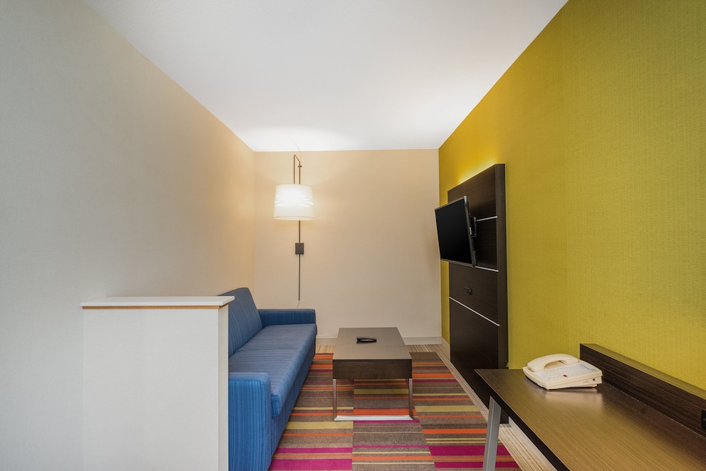 holiday inn express bloomsburg by ihg