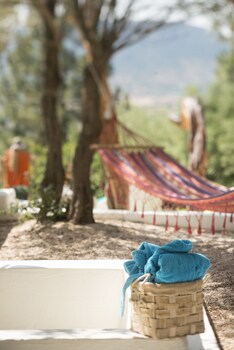 su gologone experience hotel