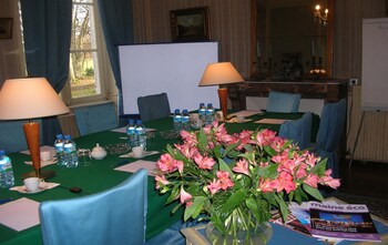 hotel des 4 continents le mans