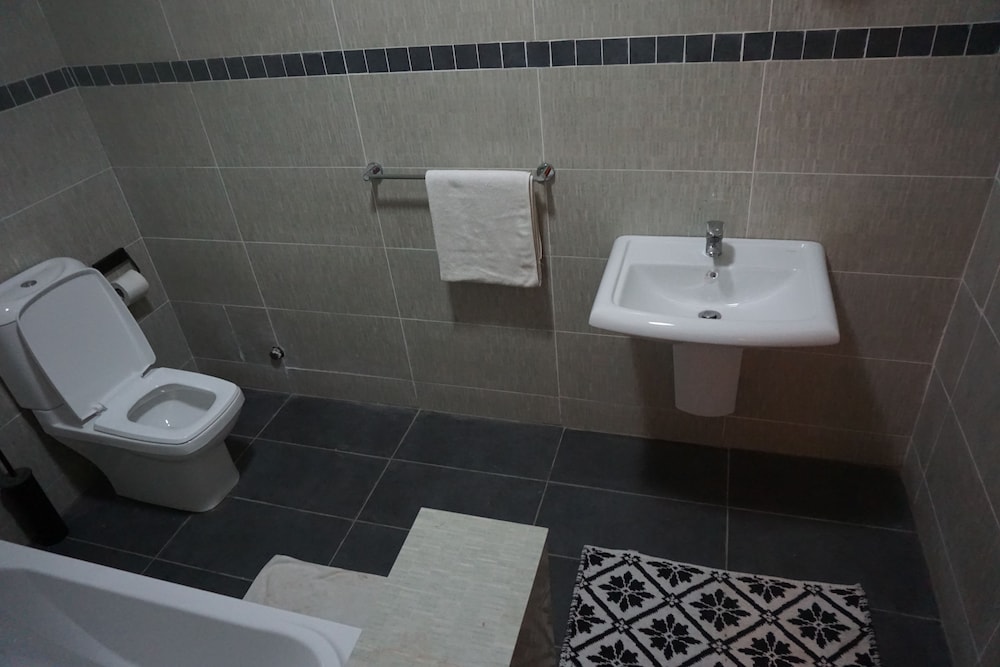 accra royal castle apartments and suites