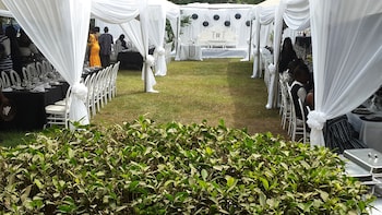 accra royal castle apartments and suites