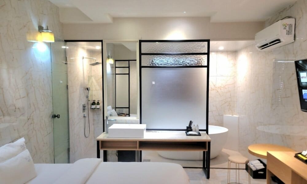 jinhae pasta hotel