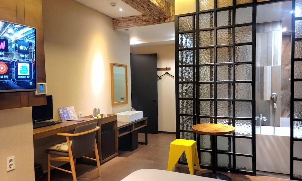 jinhae pasta hotel