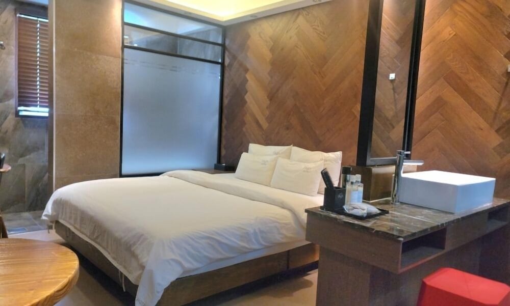 jinhae pasta hotel