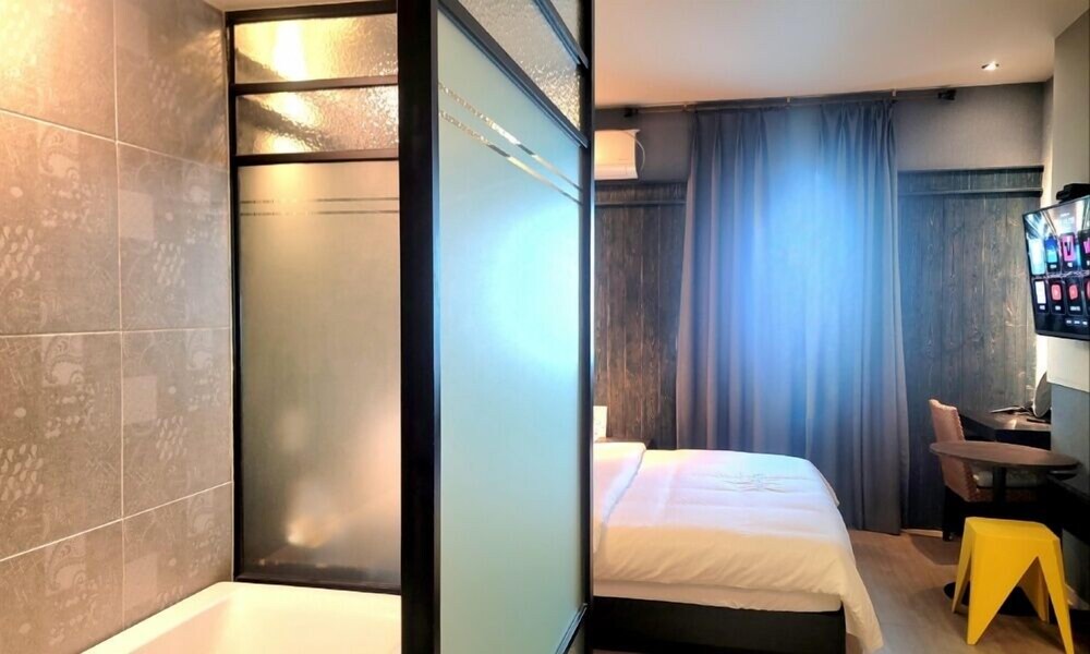 jinhae pasta hotel