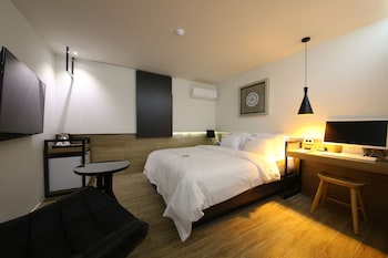 avenue hotel