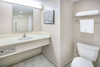 Super 8 By Wyndham Mount Laurel,Mount Laurel>>Burlington,2 star