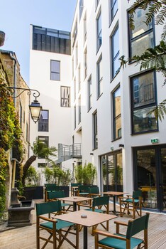 Hotel Vatel,Near Bordeaux Wine And Trade Museum,4 star