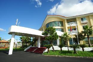 mega resort
