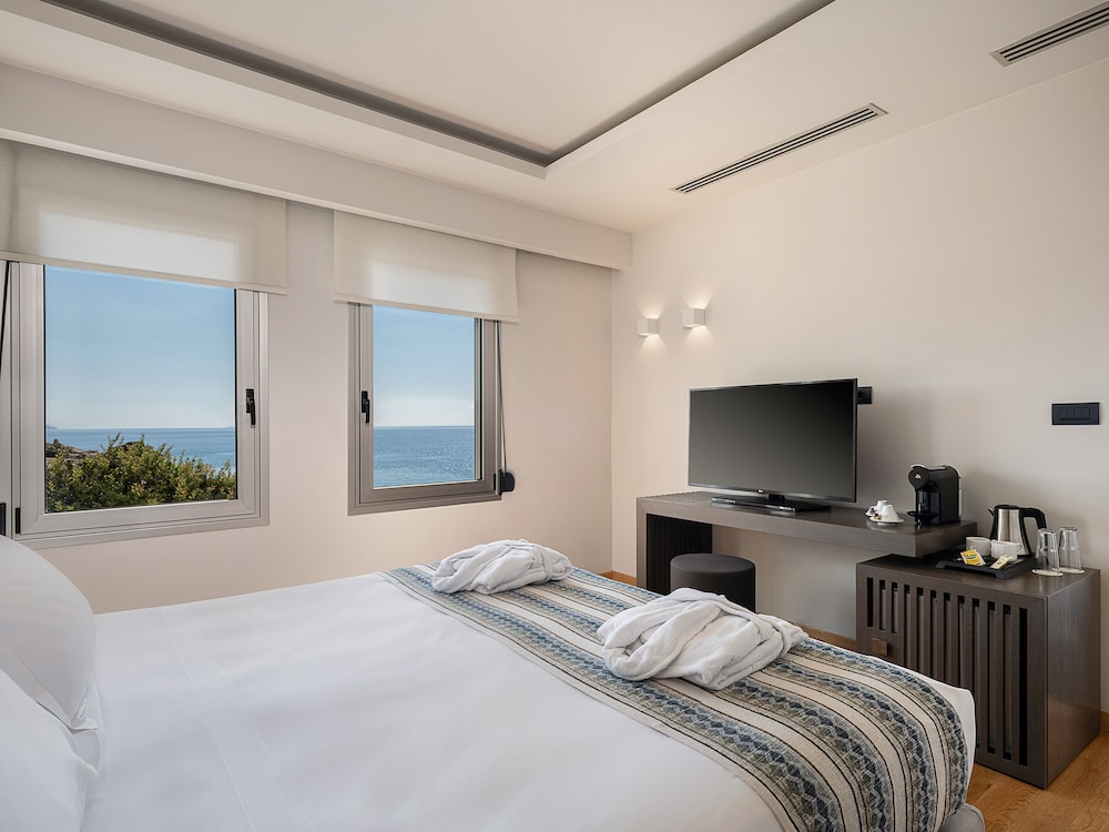 Kakkos Beach Hotel - Adults Only,Near Koutsounari Long Beach,5 star