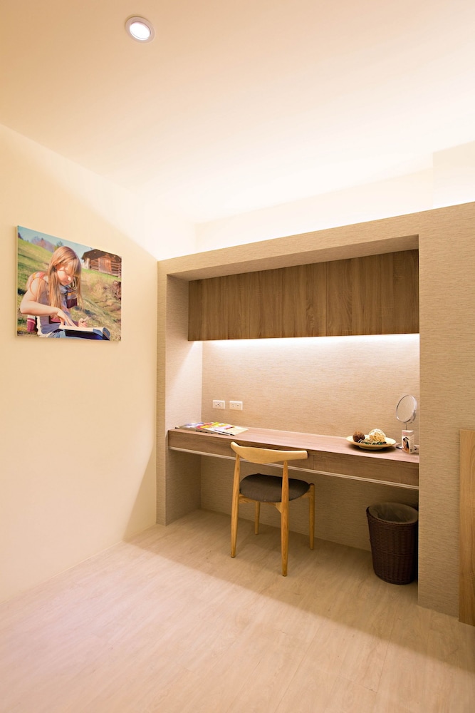 traveller inn zhongzheng library