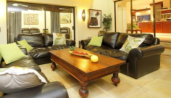 La Dolce Vita Guest House,Golden Mile>>Durban,4 star