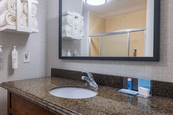 hampton inn and suites brenham