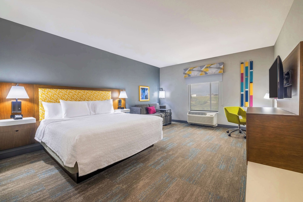 hampton inn and suites brenham