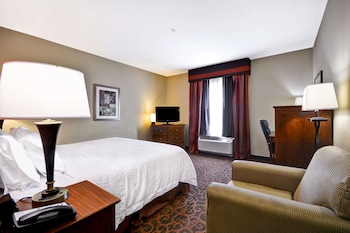 hampton inn and suites brenham