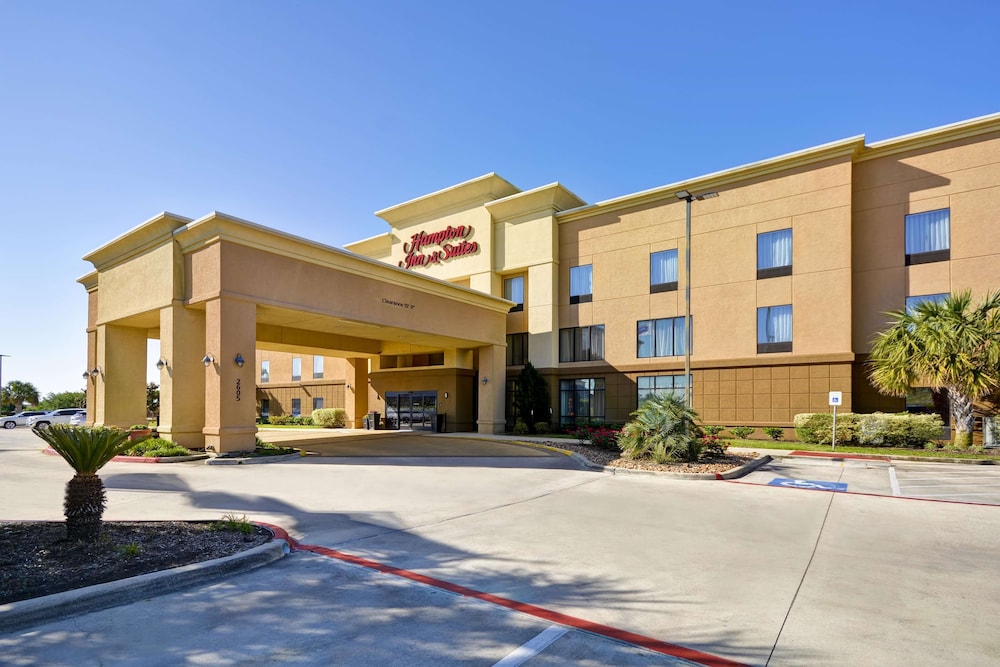 hampton inn and suites brenham