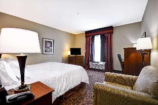 hampton inn and suites brenham