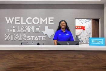 Hampton Inn & Suites Brenham,College Station>>Brenham,3 star