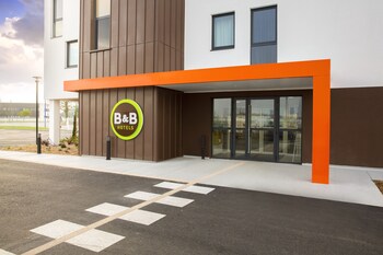 bandb hotel la roche sur yon