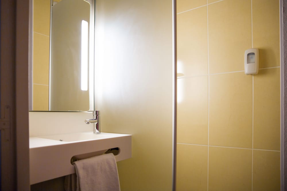 bandb hotel la roche sur yon