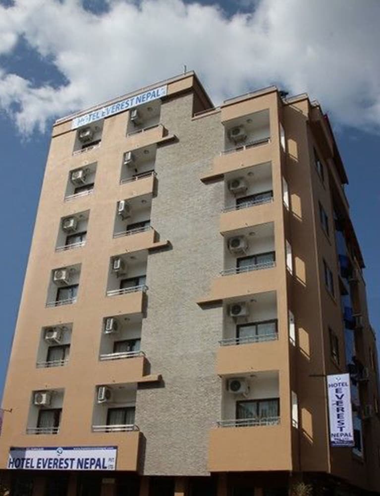 hotel everest nepal