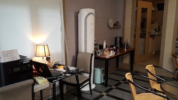 remnant guesthouse hostel