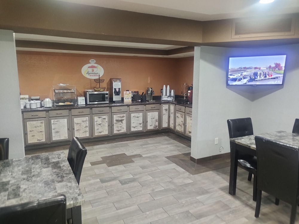 super 8 by wyndham rice lake